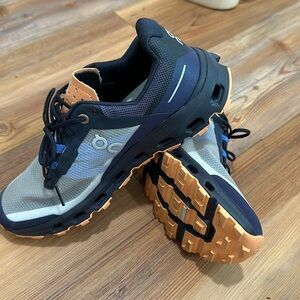 Cloudvista tennis shoes